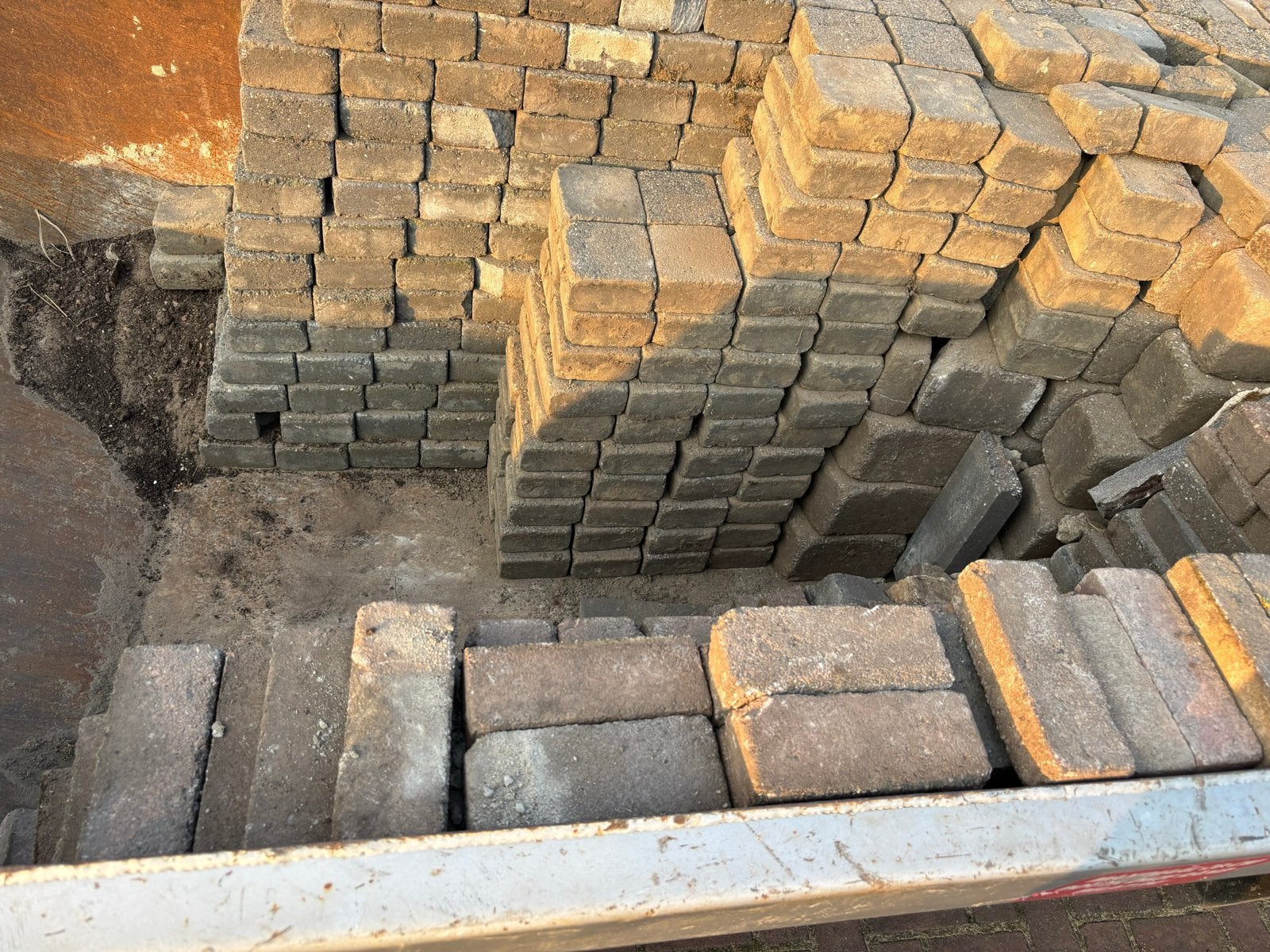 Gratis af te halen: betonnen klinkers, Ophalen, Gebruikt, Beton, Klinkers