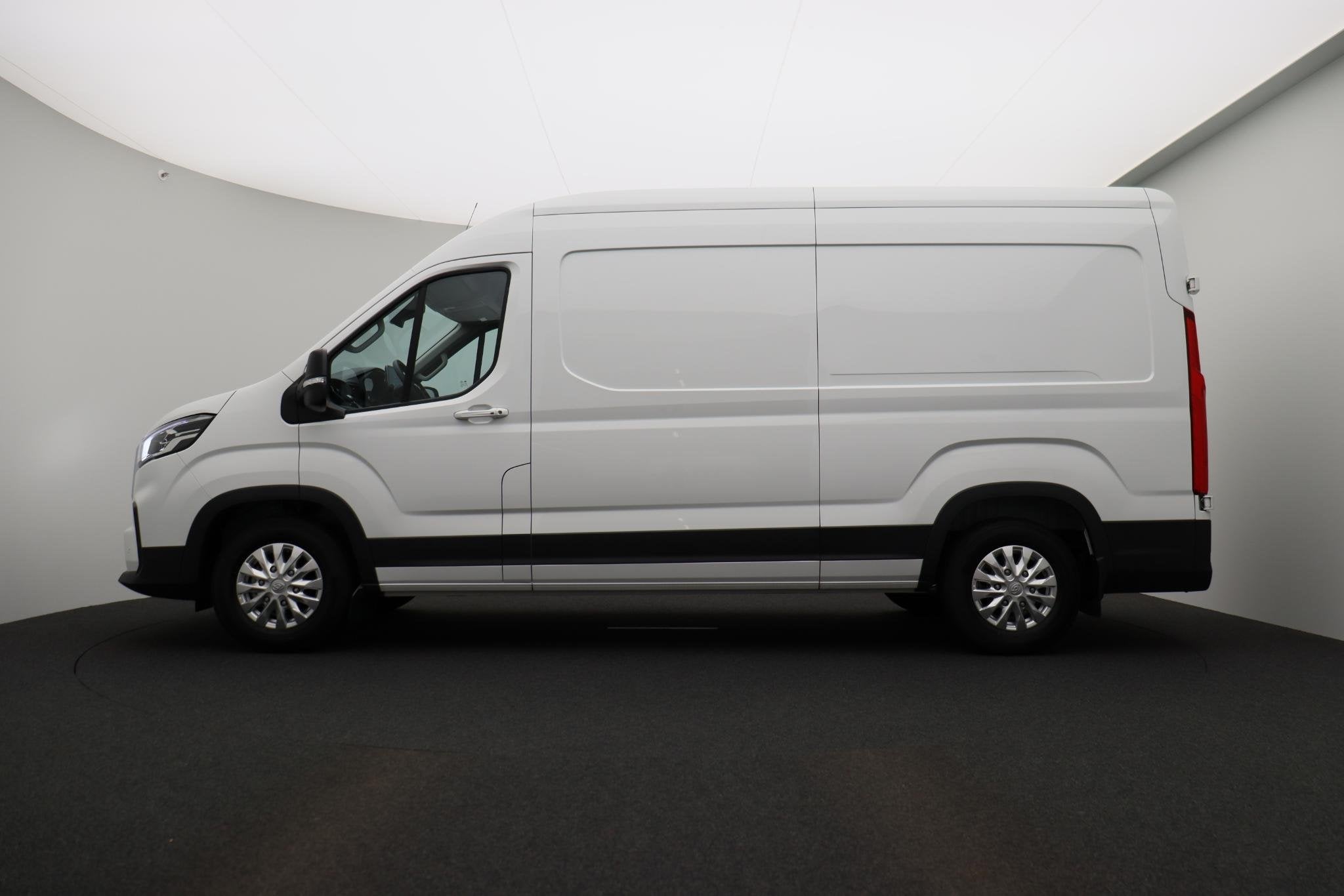 Maxus eDeliver 9 L3H2 Business 72 kWh | OUTLET DEAL | 24 Maa, Stof, Gebruikt, Maxus, Origineel Nederlands