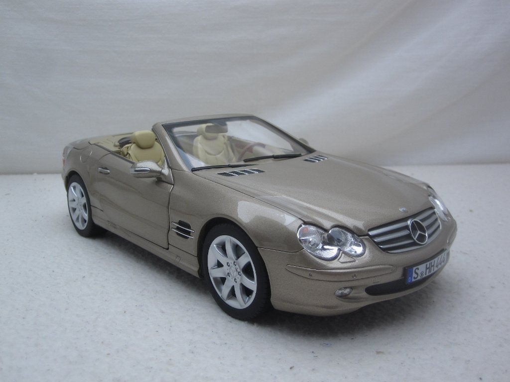 Mercedes-Benz r230 SL500 Beige metallic 2003 1:18 Norev, Ophalen of Verzenden, Nieuw, Auto, Norev