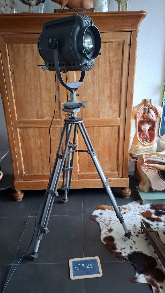 Oude theater lamp spot ADB incl statief en lampen statieven, Ophalen
