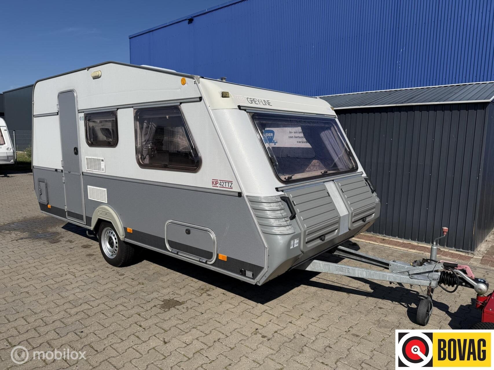 Kip KG42 met Voortent + Luifel, Bedrijf, 750 - 1000 kg, Kip