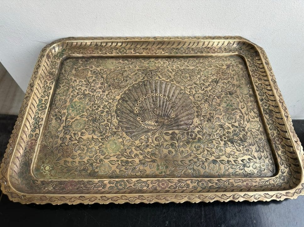 Oud groot bewerkt oosters Dienblad koper Pauw decor, Antiek en Kunst, Ophalen of Verzenden