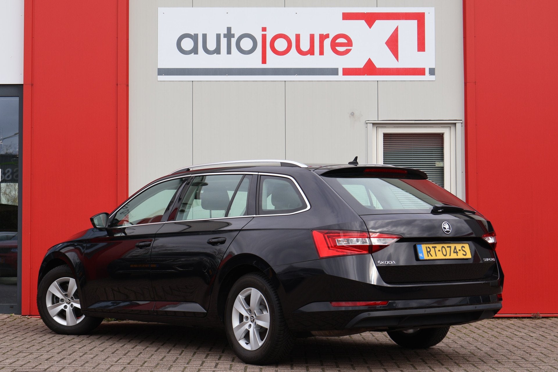 Skoda Superb Combi 1.4 TSI Ambition | Origineel NL | Navigat, Auto's, Voorwielaandrijving, Stof, Gebruikt, 4 cilinders