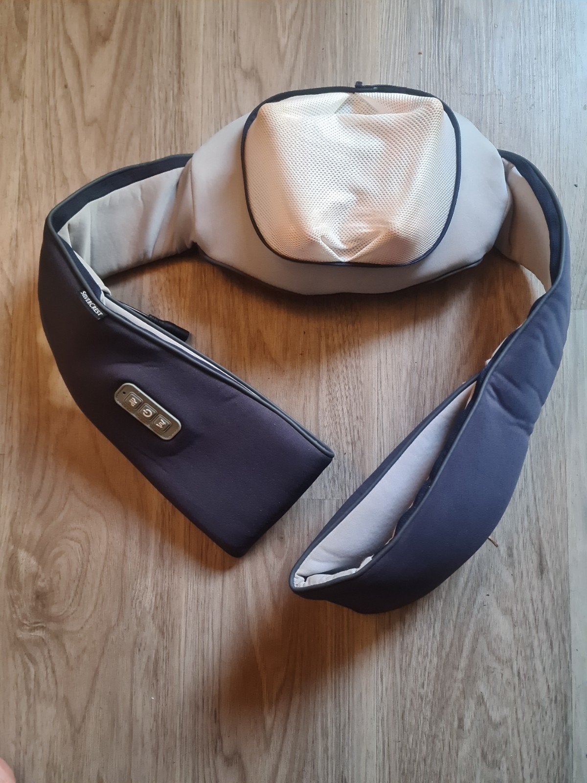 Silvercrest Shiatsu nekmassageapparaat (zonder adapter), Ophalen, Gebruikt, Apparaat