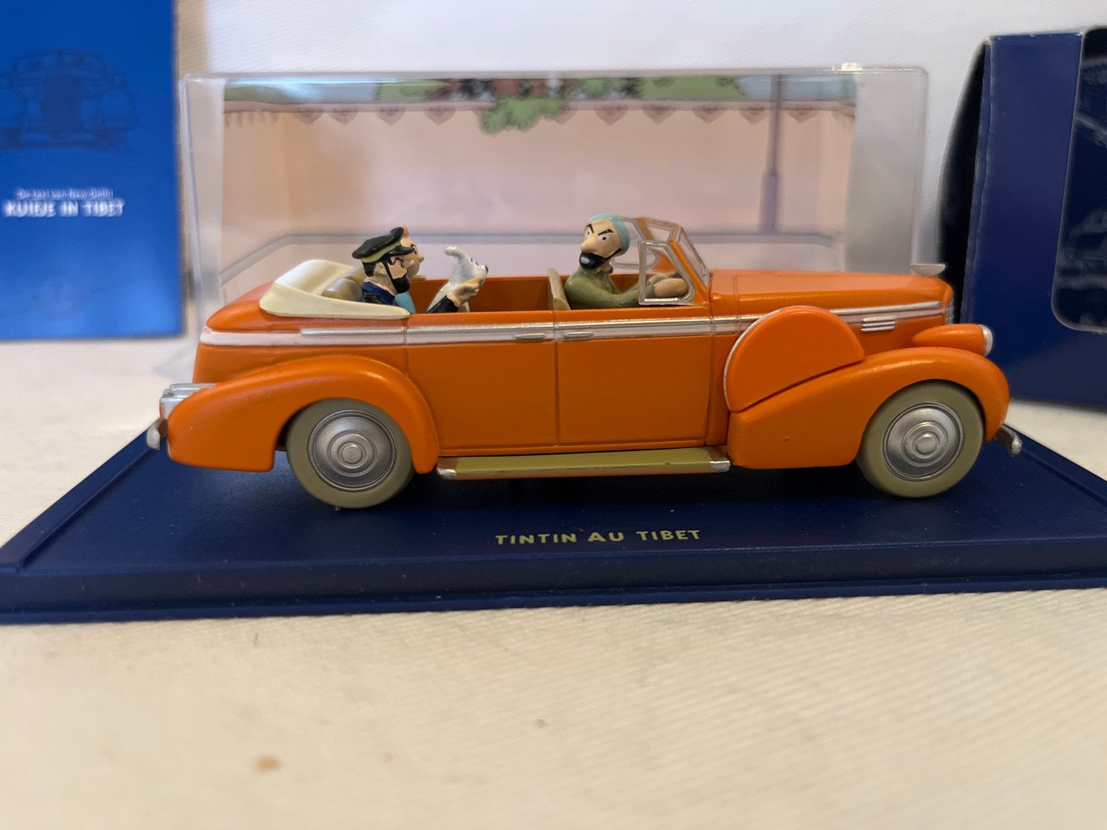 Kuifje in Tibet - Cadillac Fleetwood 1938 modelauto, Ophalen, Zo goed als nieuw, Auto, Overige merken