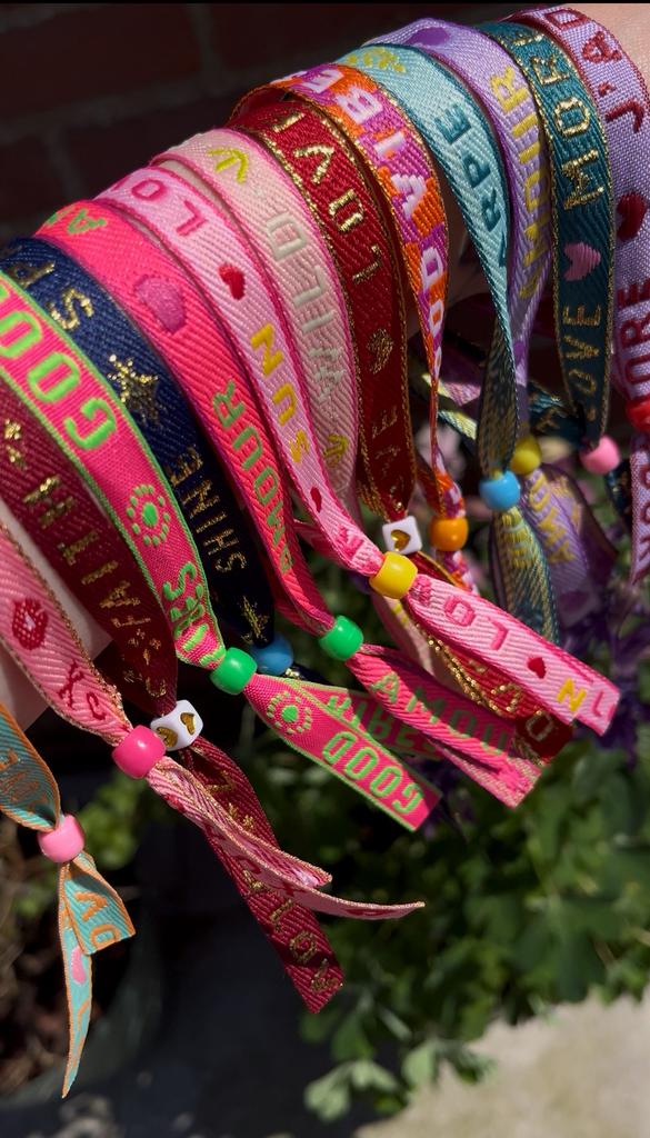 Zomerse lint armbandjes, Ophalen of Verzenden, Nieuw, Overige kleuren, Overige materialen