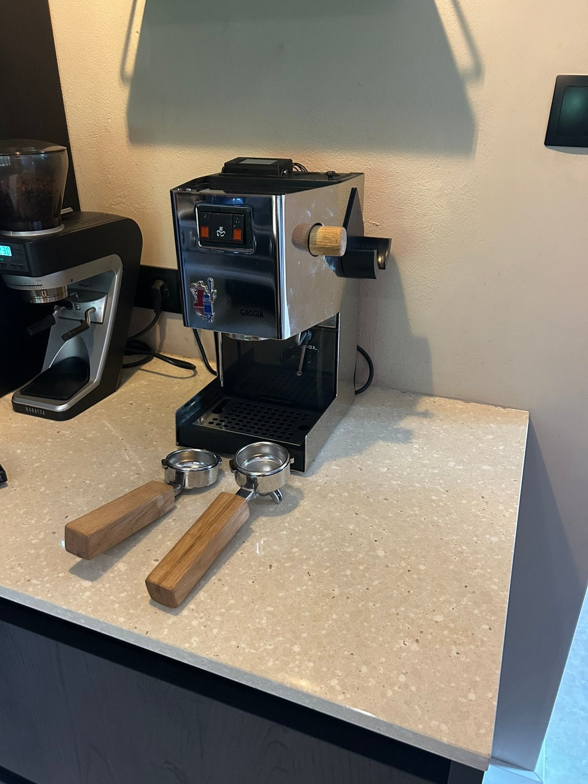 GaggiaClassic met Gaggiuino-upgrade + complete accessoireset, Espresso apparaat, 10 kopjes of meer, Ophalen of Verzenden, Zo goed als nieuw