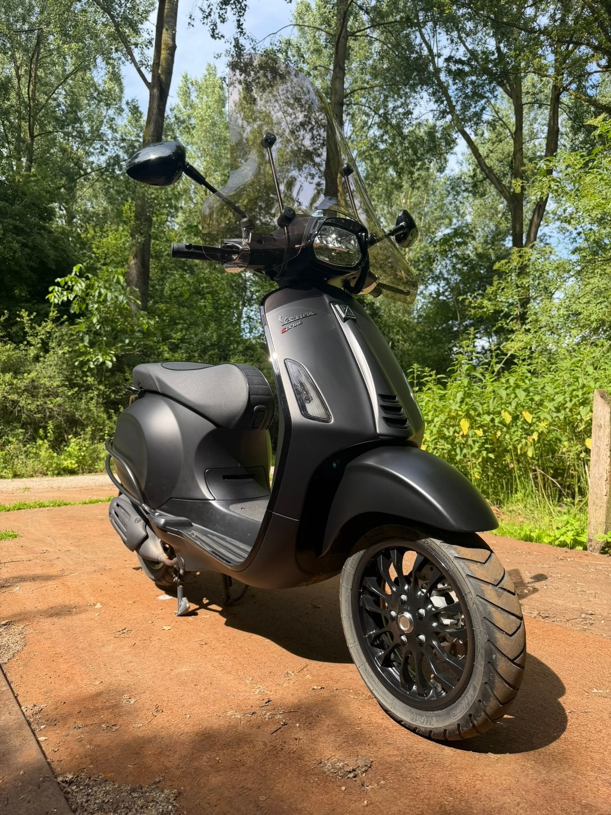 Vespa Sprint Notte 50cc | 2019 | 53xx km | Zeer nette staat, Ophalen, Zo goed als nieuw