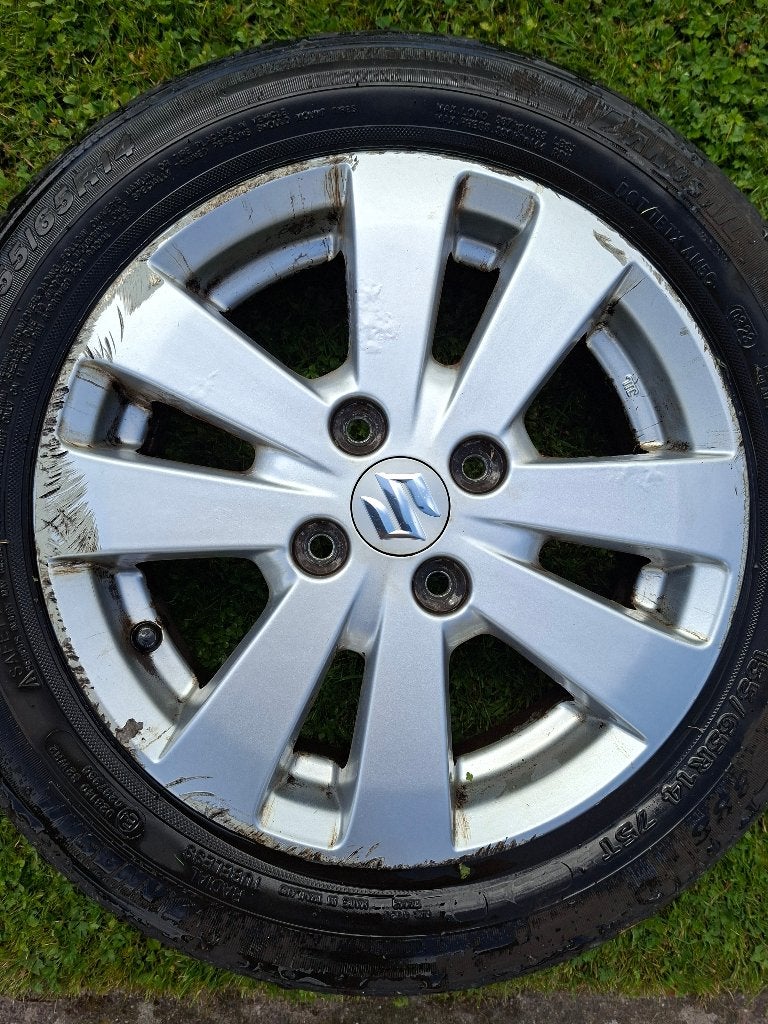Licht metalen velgen suzuki alto, Ophalen