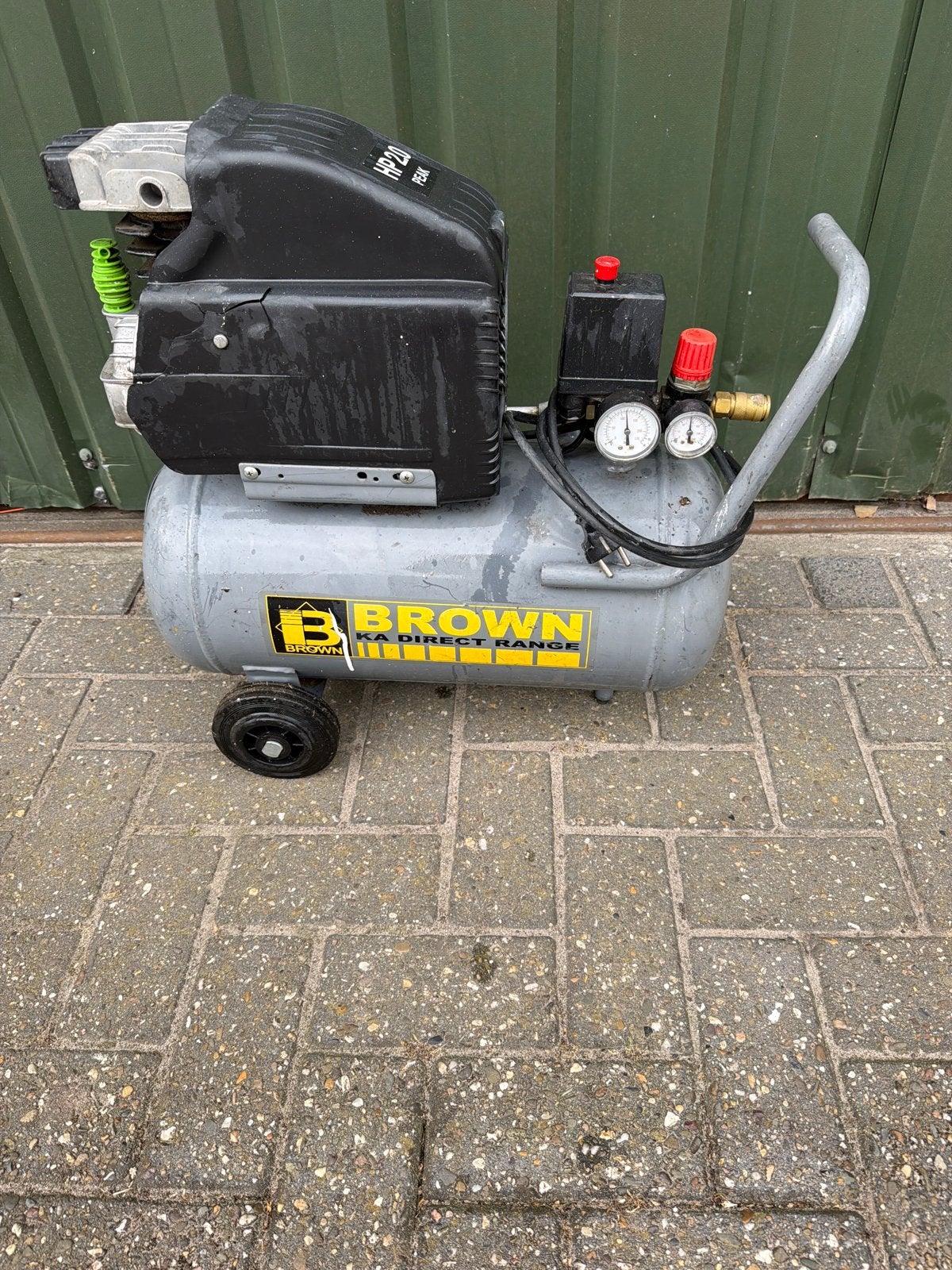 Brown Compressor HP 2.0 - Geen toebehoren, Ophalen, Gebruikt, 10 bar of meer, 25 tot 100 liter