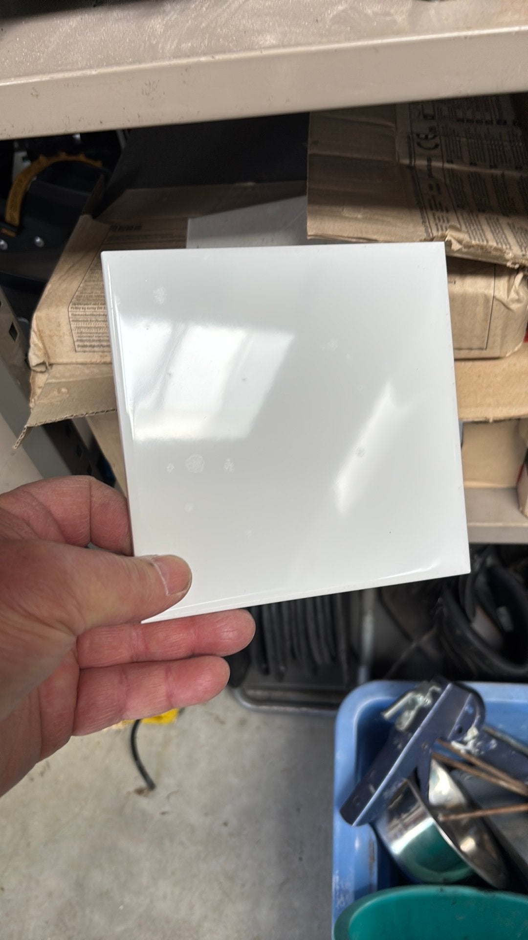 Gratis ophalen witte tegels, Doe-het-zelf en Verbouw, Ophalen of Verzenden, Minder dan 5 m², 20 tot 40 cm, Wandtegels