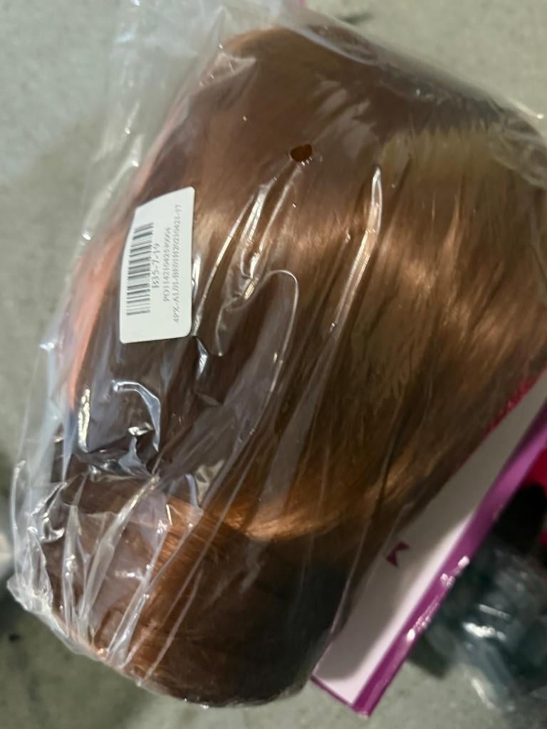 Te koop: 2x oefenhoofden met statief – kappersset, Ophalen, Nieuw, Meerdere media, Persoonlijke verzorging