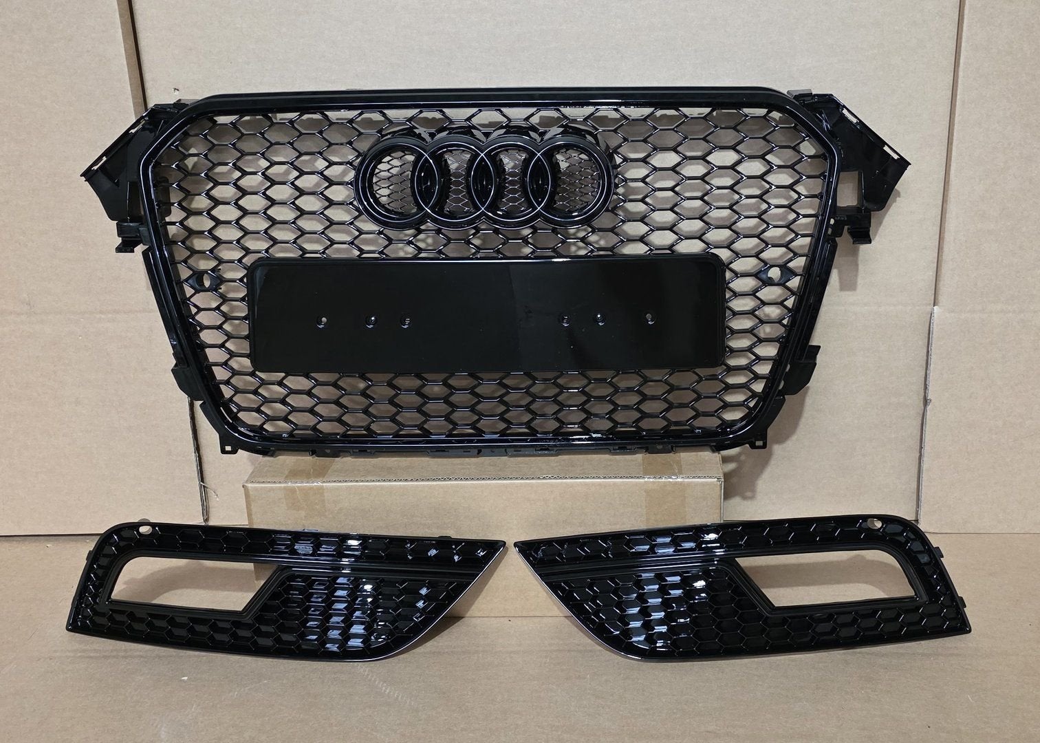 Grill Mistlamp Roosters Audi A4 B8 Facelift RS4 LOOK Grille, -, Voor, Nieuw, Ophalen of Verzenden