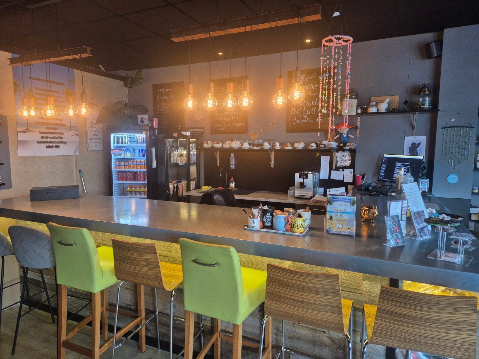 Zonnestudio met beautysalon en meer