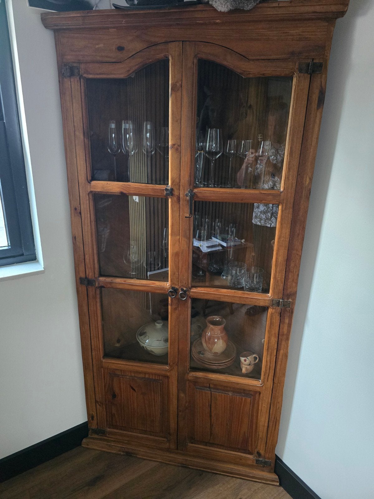Hoekkast vitrine buffet kast rustiek, Ophalen