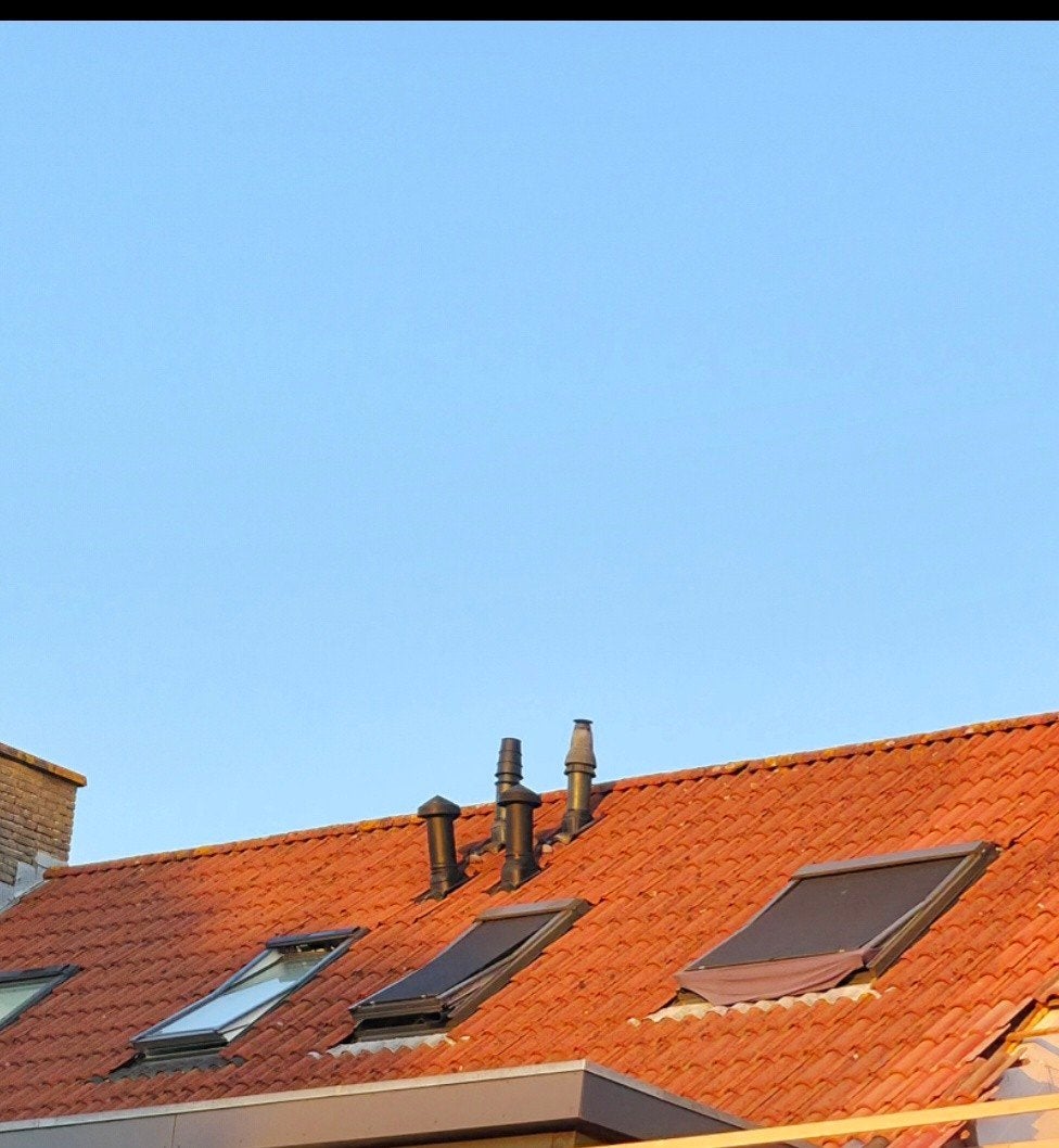 rode neroma dakpannen 250 stuks en kantpannen rechtse €2 p s, Doe-het-zelf en Verbouw, Dakpannen en Dakbedekking, Ophalen, Gebruikt