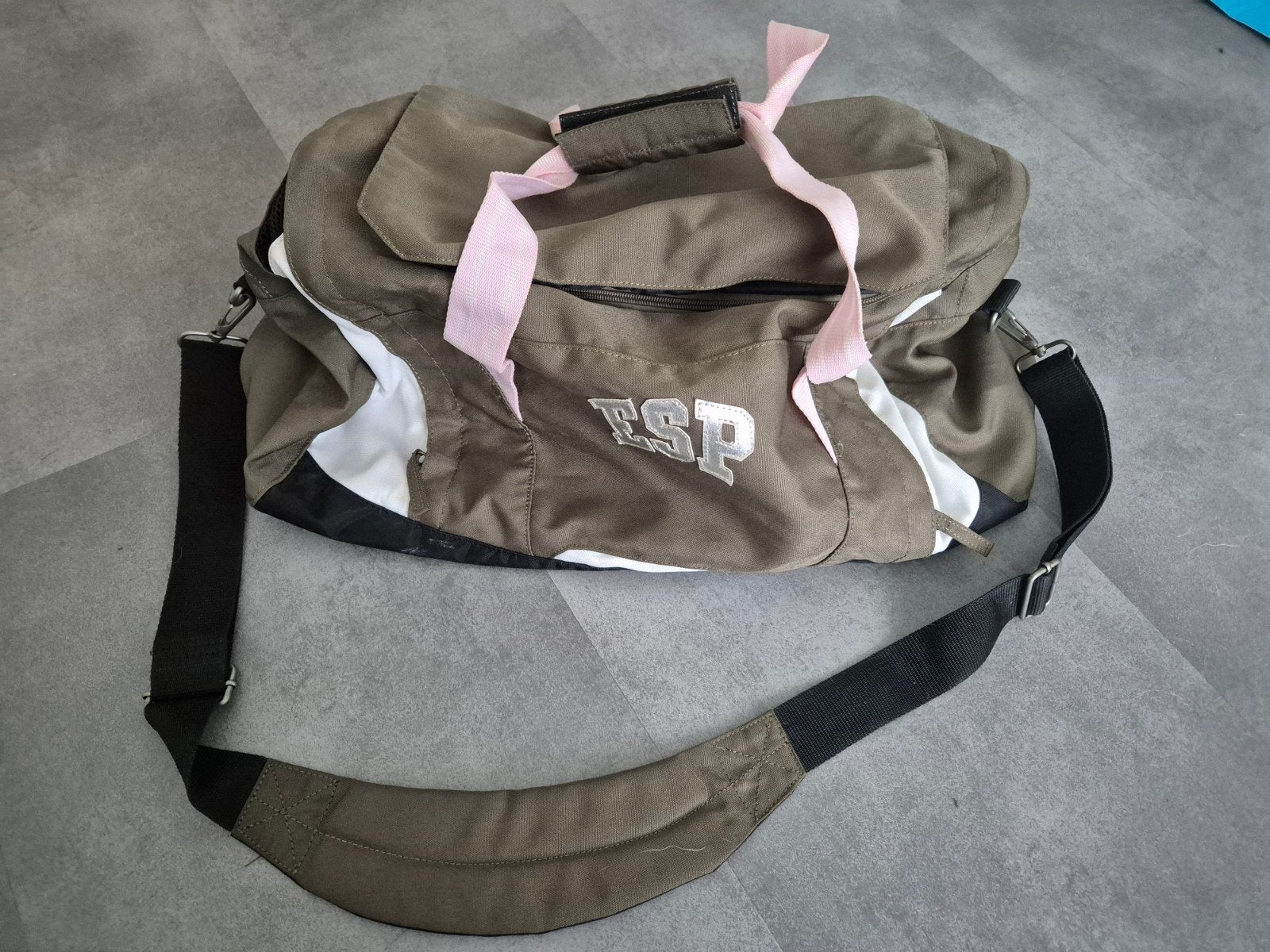 Esprit reistas - sporttas, Ophalen, 40 tot 60 cm, 30 cm of meer, Overige kleuren