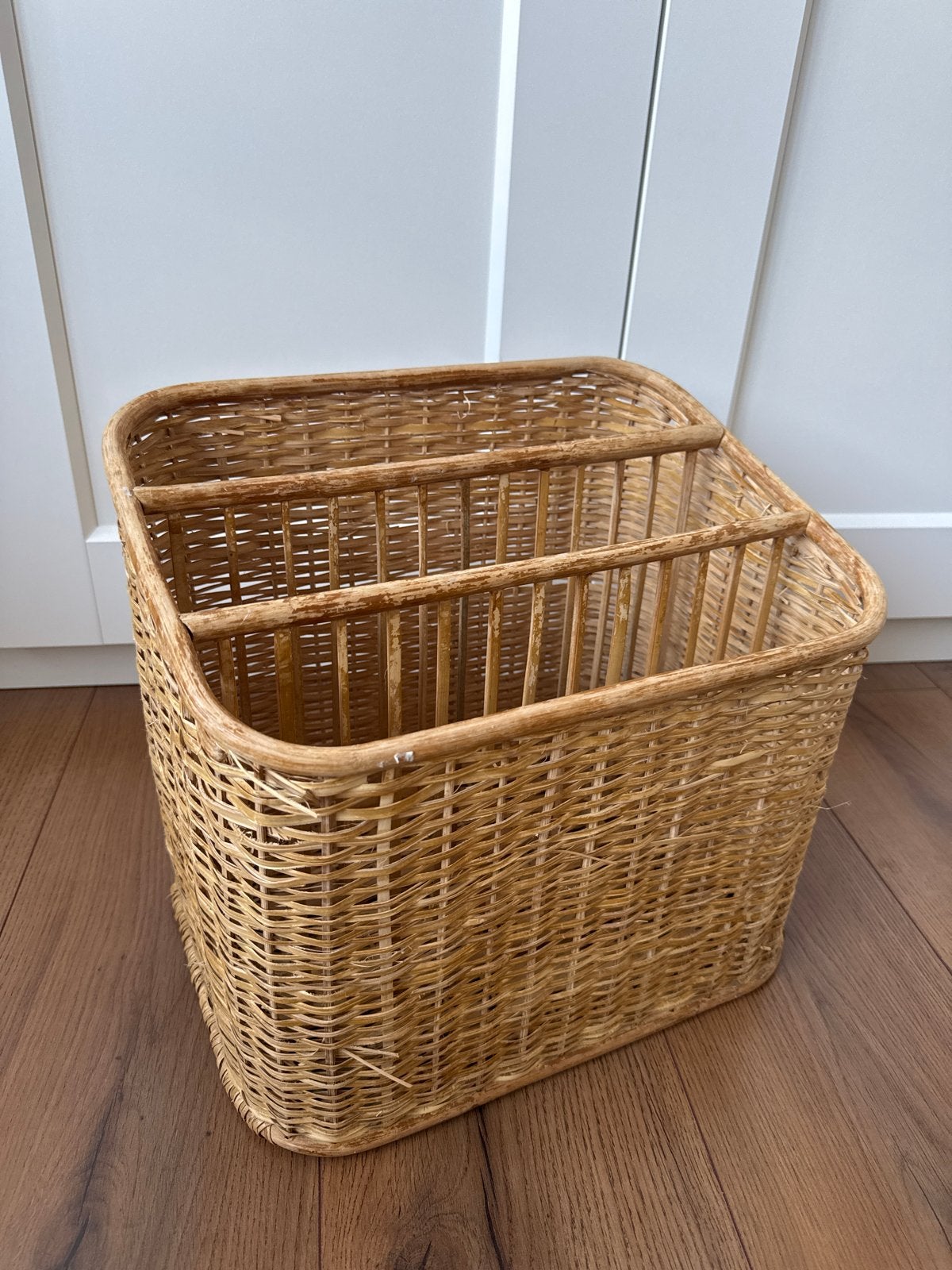 Vintage rotan tijdschriftenrek mand, Ophalen, Vintage, Gebruikt, Natuurlijk materiaal