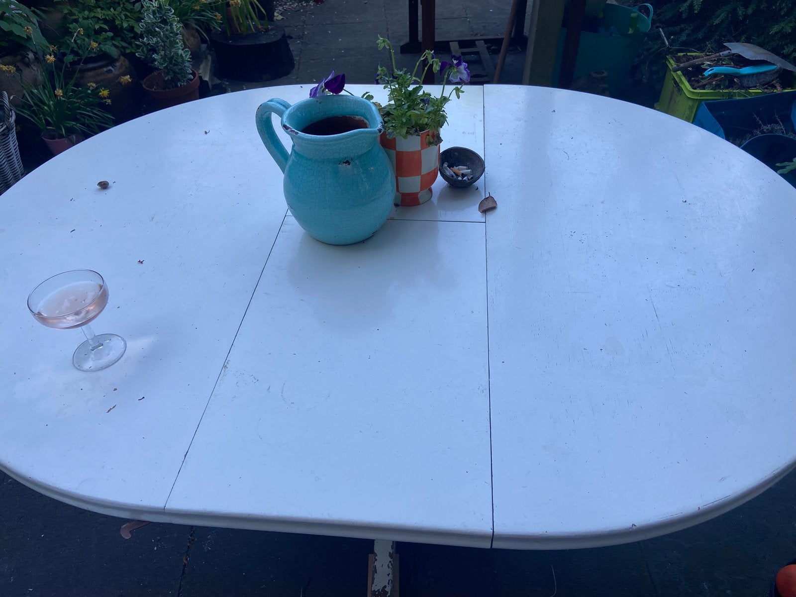 Witte Ronde houten uitschuif tafel, Antiek en Kunst, Ophalen