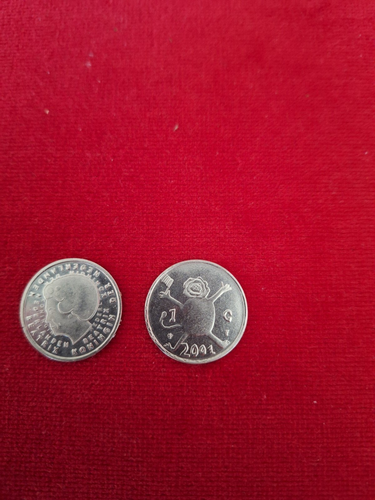 2x Bijzondere 1 gulden munt 2001 Koningin Beatrix, Loekie, Ophalen of Verzenden, Koningin Beatrix, 1 gulden, Losse munt