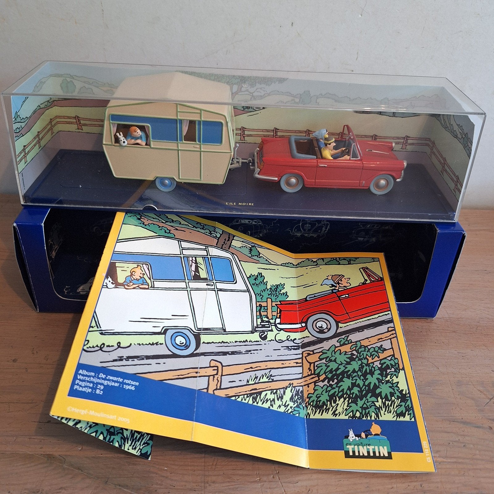 Kuifje Triumph Herald met Caravan - De Zwarte Rotsen, Ophalen of Verzenden