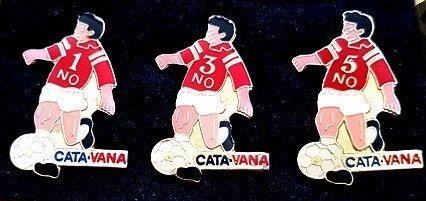 Voetbal pins- Cata-Vana nr. 1- 3- en 5, Verzenden, Nieuw, Sport, Speldje of Pin