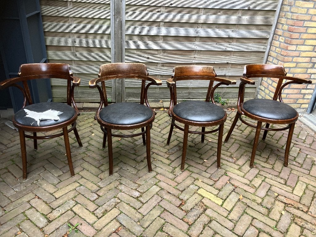 Oude café stoelen 4 stuks, Ophalen
