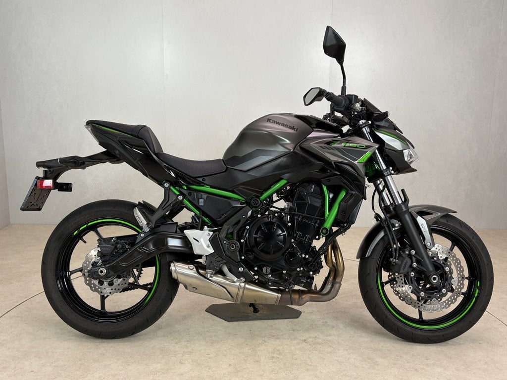≥ Kawasaki Z 650 ABS (bj 2023) (m2410313180) — Motoren | Kawasaki