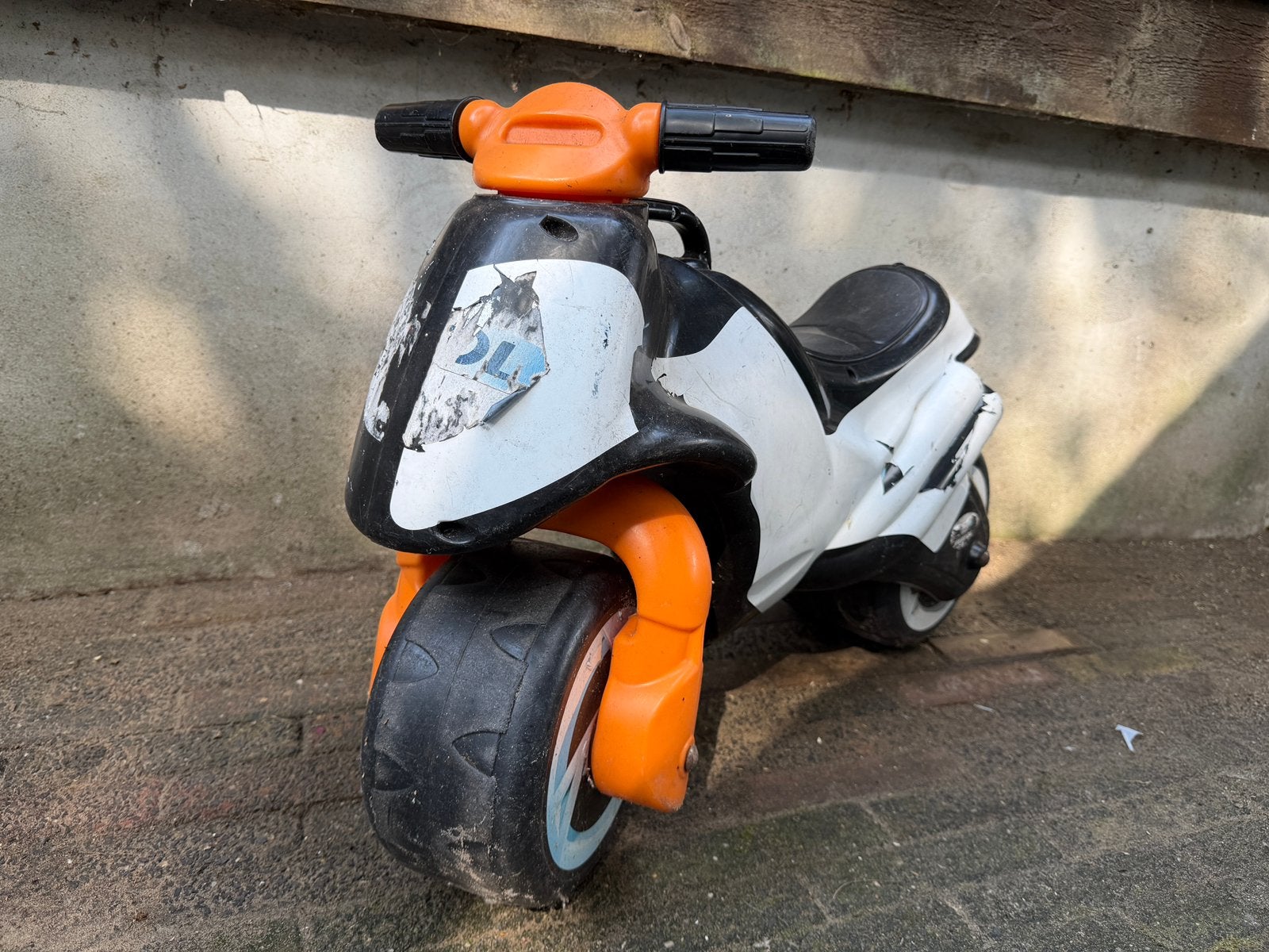 Neox Repsol loopmotor geschikt vanaf 18 mnd tot 4 jr, Gebruikt