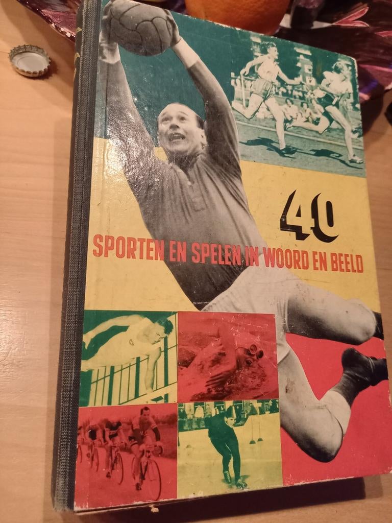40 SPORTEN WEER GEGEVEN IN 10 BLEU BLAND SPORT BOEKJES ,, SP, Ophalen of Verzenden, Overige onderwerpen