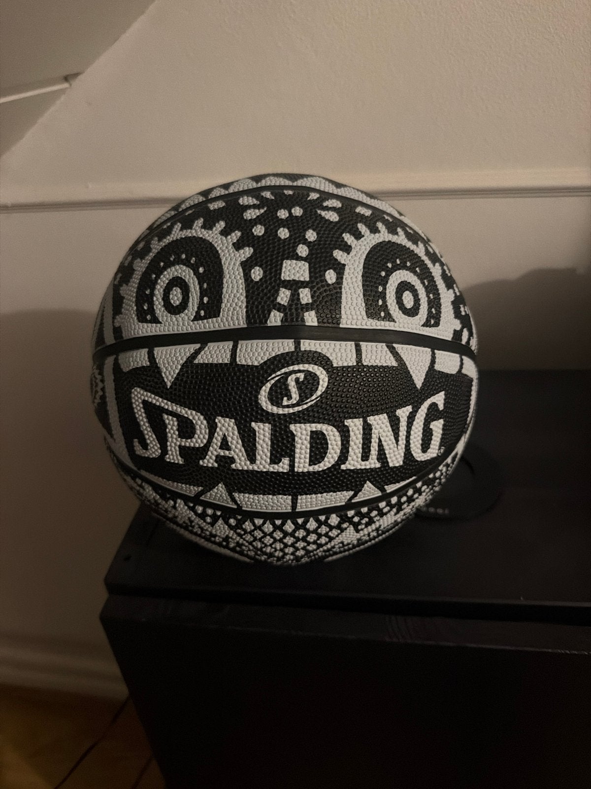Moooi x Spalding basketbal Marcel Wanders design, Ophalen, Zo goed als nieuw, Bal