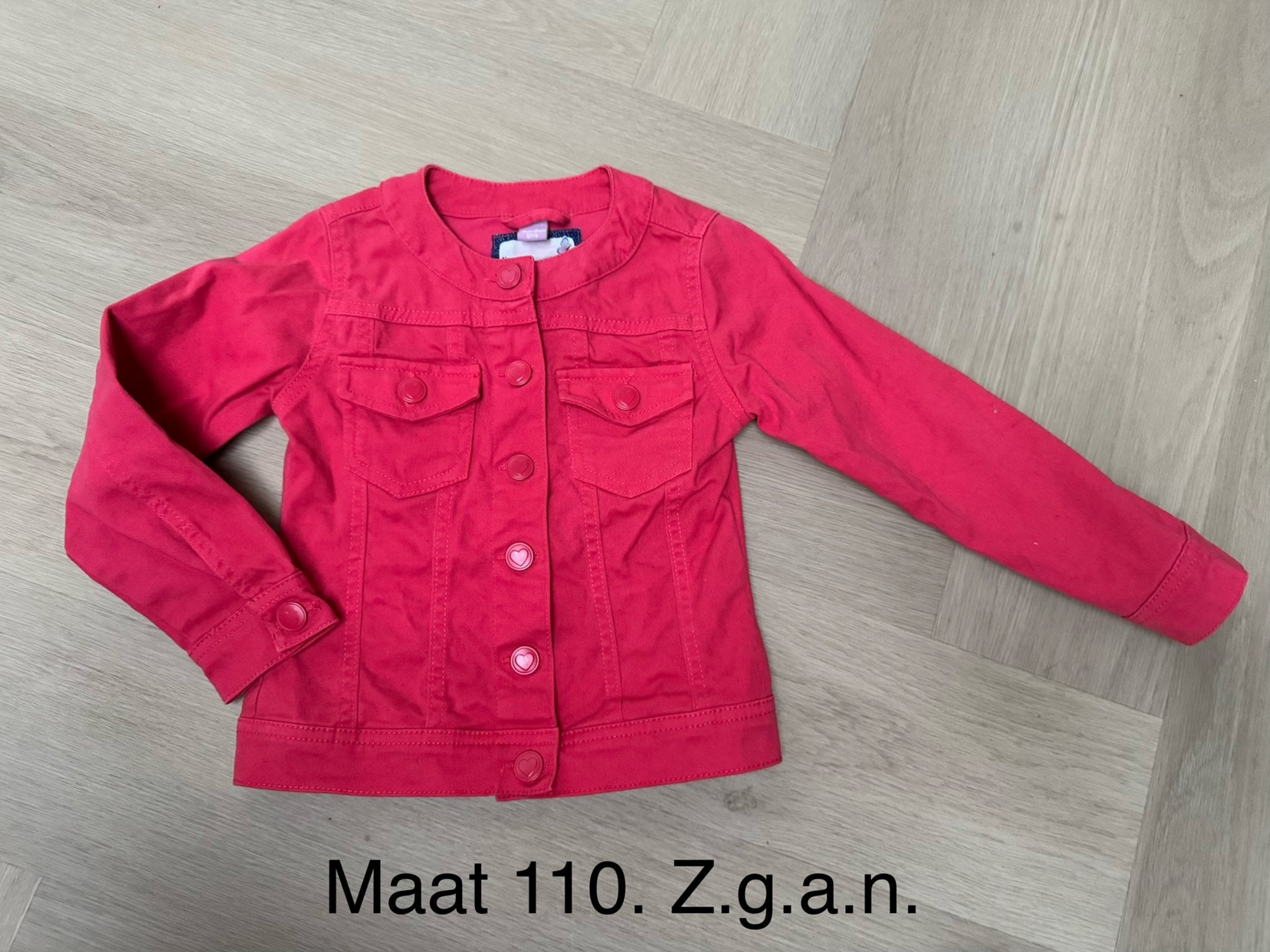 Leuke roze spijkerjas voor meisjes - Maat 110, Ophalen of Verzenden, Zo goed als nieuw, Meisje, Jas