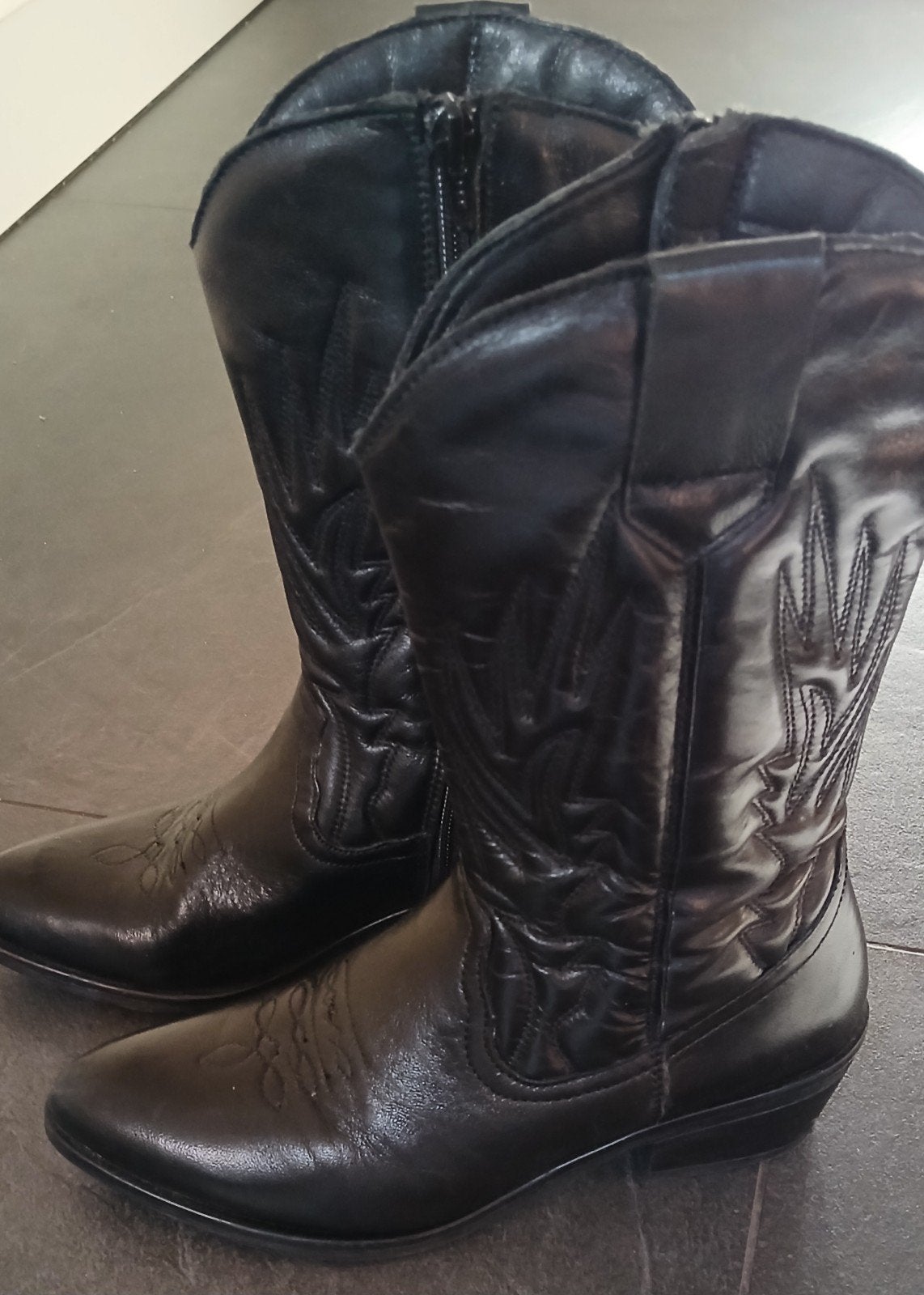 Dameslaarsje cowboylaarsjes maat 38, Ophalen of Verzenden, Zo goed als nieuw, Zwart