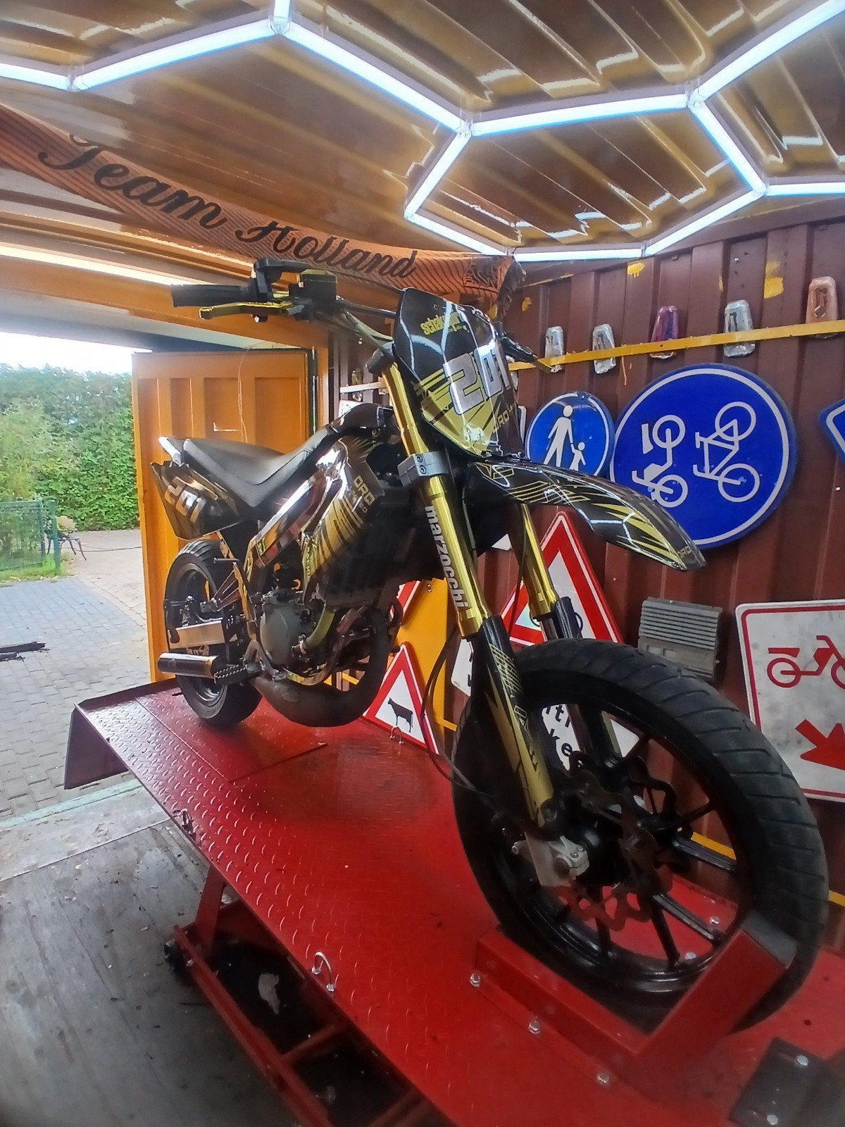 derbi drd limited, Ophalen, Zo goed als nieuw, Derbi
