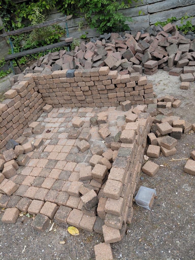 100-125m2 cobblestones rood/zwart, Ophalen, Gebruikt, 10 m² of meer, Beton