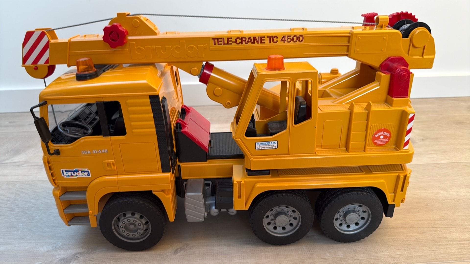 Bruder Tele-Crane TC 4500 met steunpoten, Ophalen, Zo goed als nieuw