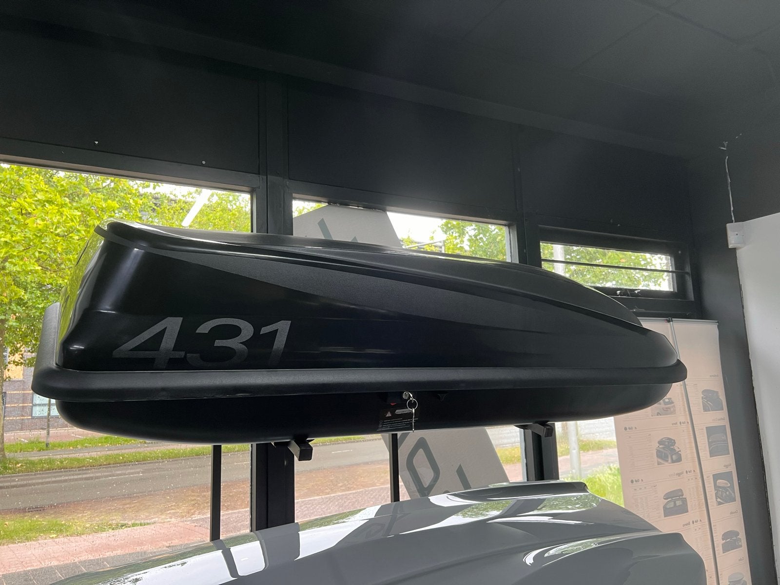 CAM Dakkoffer 431 liter Sport - Nieuwstaat, Italiaans merk, Auto diversen, Dakkoffers, Ophalen, Zo goed als nieuw