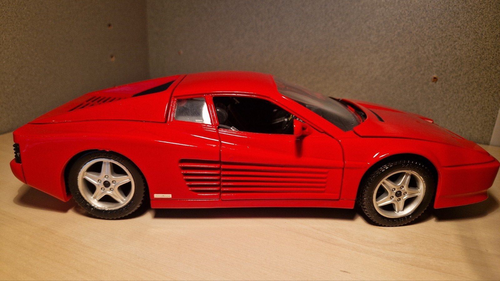 Ferrari 512 TR Testarossa Schaalmodel Rood, Ophalen of Verzenden