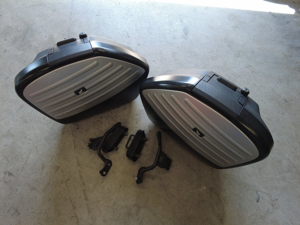Honda NC700-750 kompleet zijkoffersysteem met ophangbeugels, Ophalen of Verzenden, Gebruikt