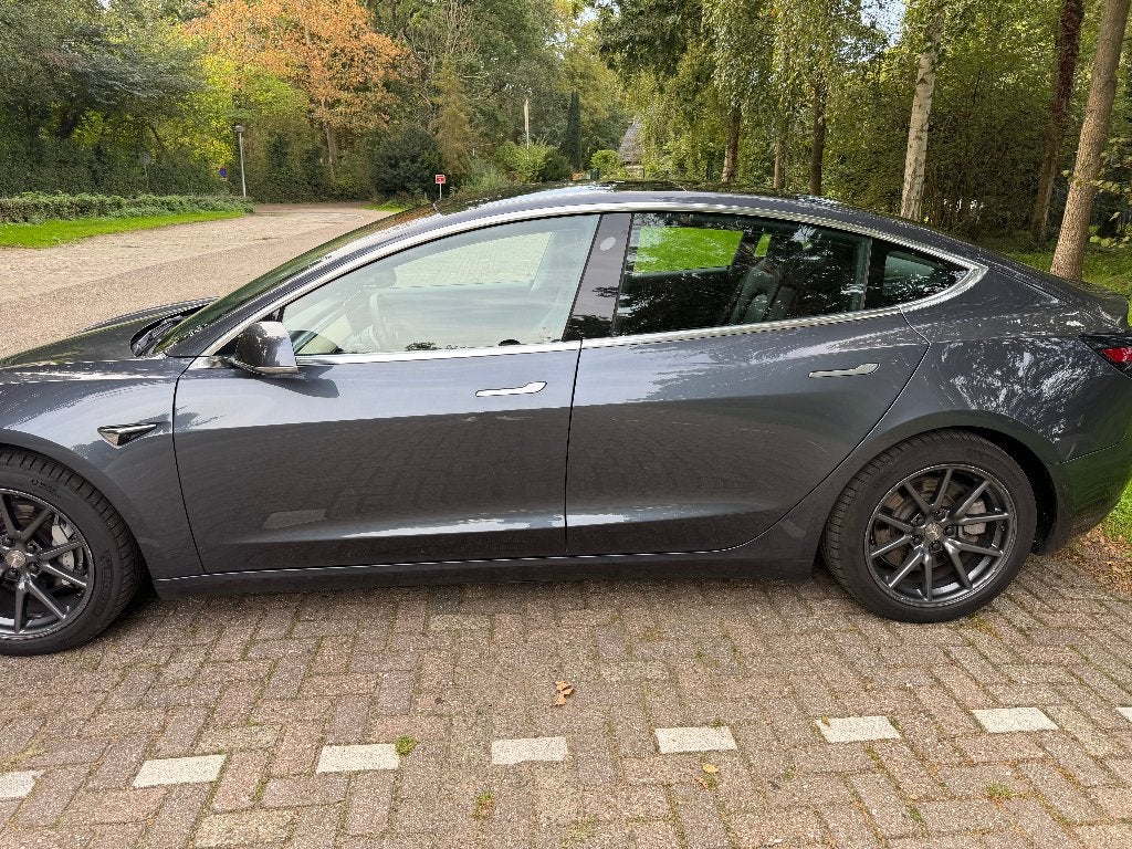 Foto 5 van Tesla Model 3 Long Range AWD 2019 | FSD afgekocht | Trekhaak