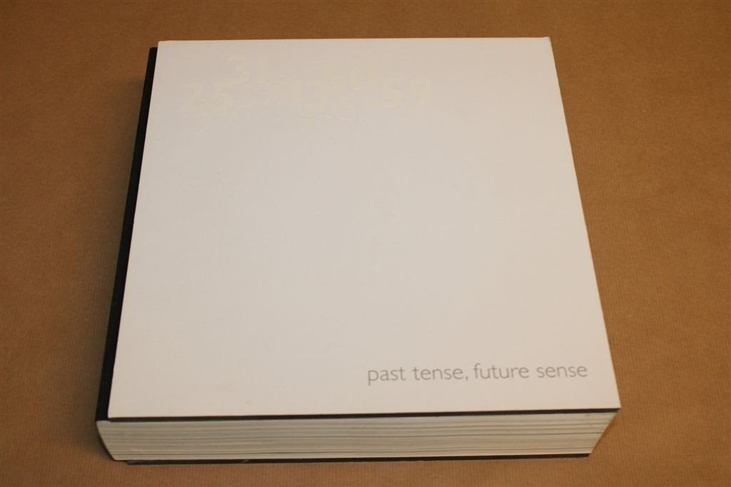 Past Tense, Future Sense — 80 Jaar Philips Design, Dik boek, Ophalen of Verzenden, Gelezen, Fotografen