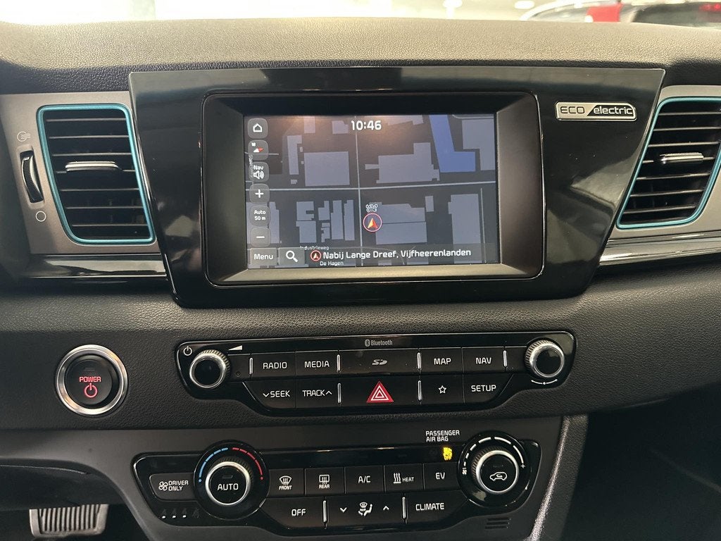 Kia e-Niro DynamicLine 64 kWh BTW auto , Volledig leder , St, Auto's, Gebruikt, 1712 kg, Leder en Stof, Wit