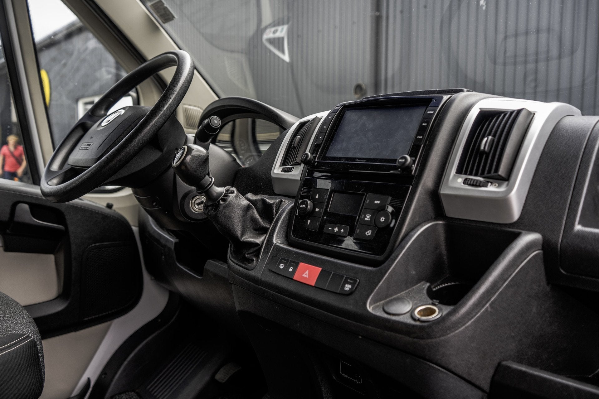 Fiat Ducato 2.3 MultiJet | DC 7-Zits | Camera | Navi | Clima, Voorwielaandrijving, Stof, Gebruikt, Met garantie (alle)
