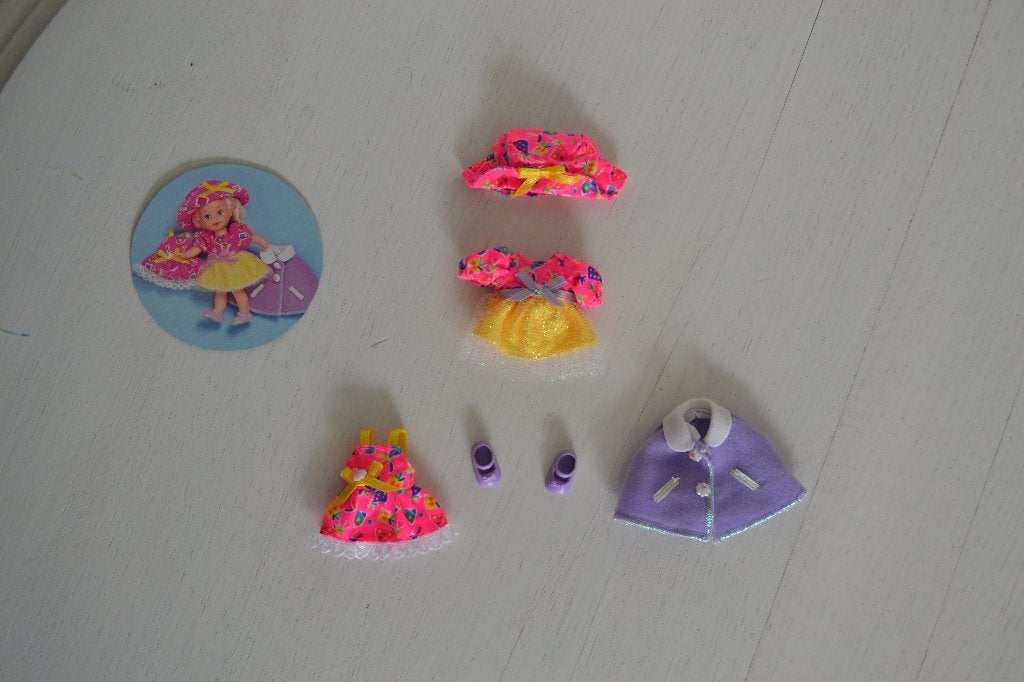 Barbie Shelly/Kelly Fashion Avenue kleding (Mattel, 1997), Ophalen of Verzenden, Nieuw, Pop