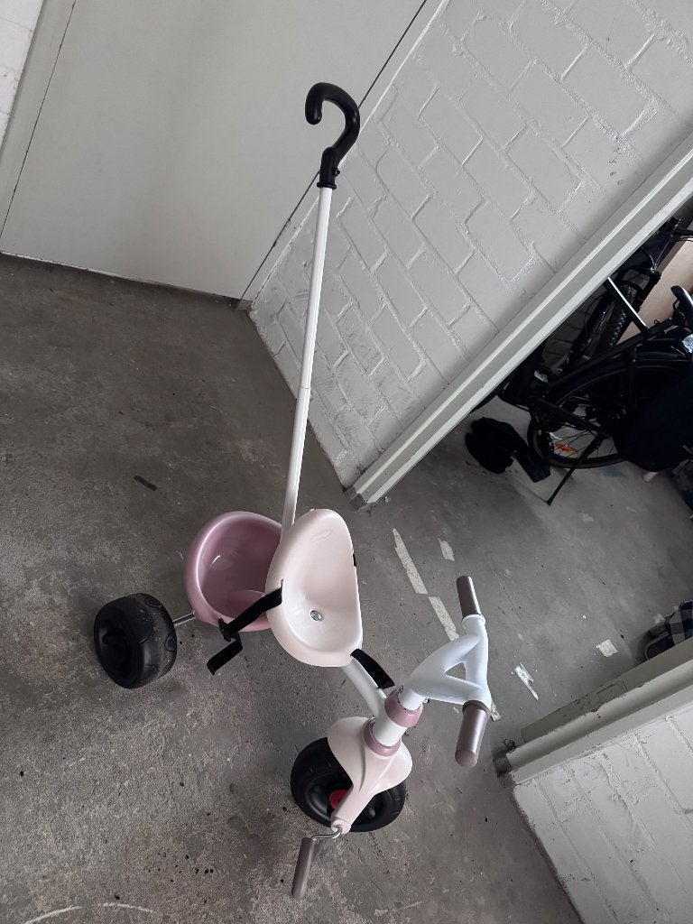 Selling kids tricycle, Ophalen, Zo goed als nieuw, Loopfiets