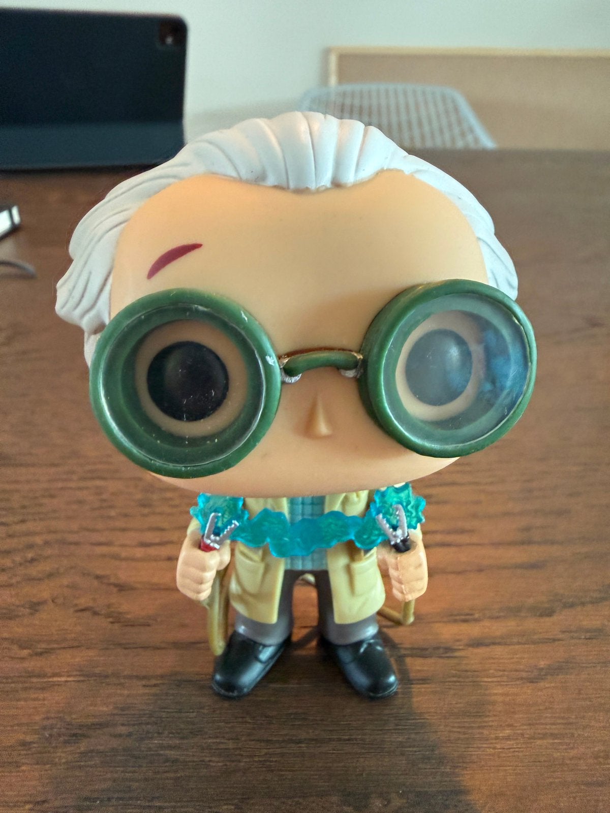 Funko Pop Doc Brown Lightning 236 Loot Crate, Ophalen of Verzenden, Zo goed als nieuw, Actiefiguur of Pop