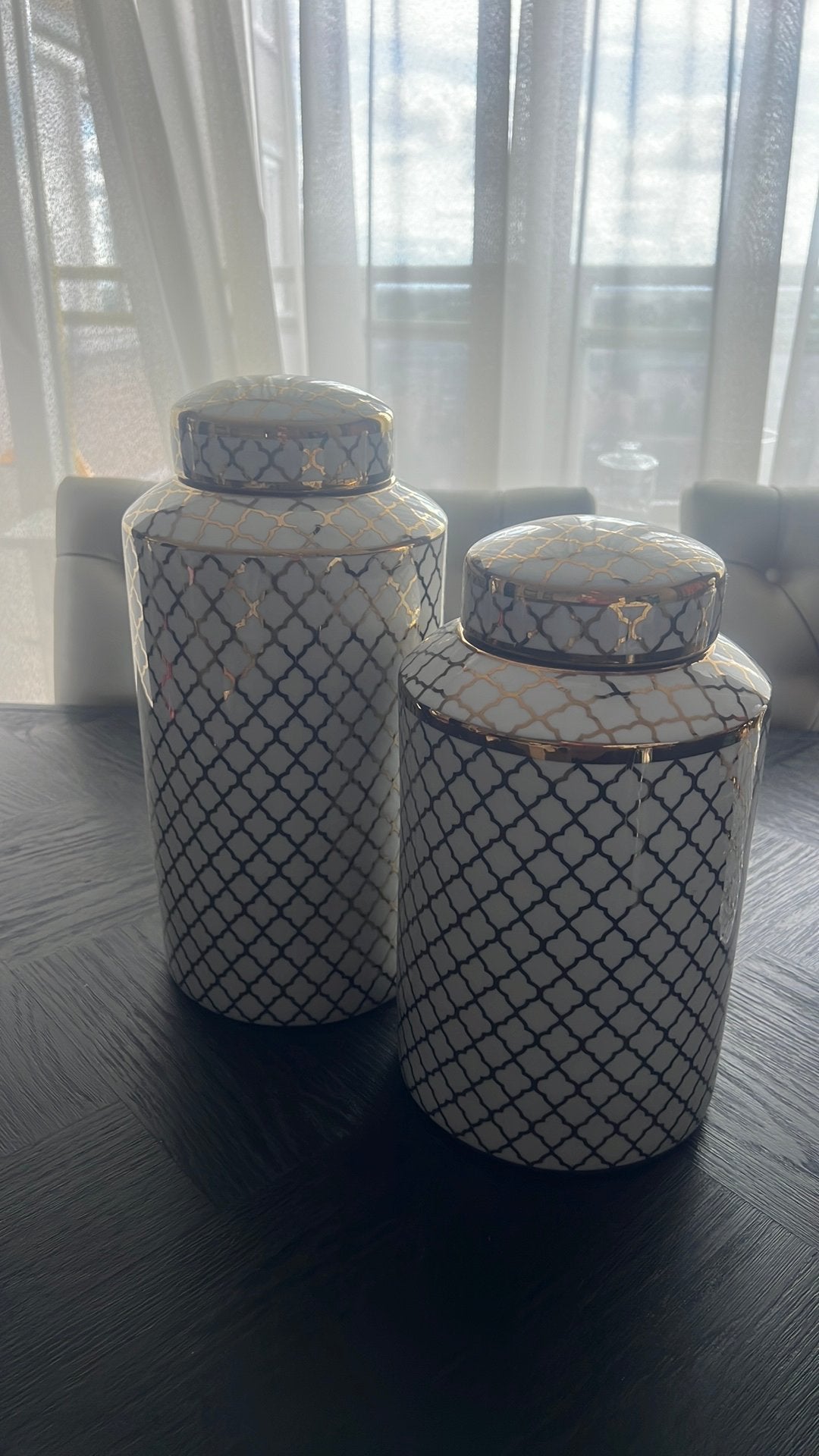 Jar set, Ophalen, Zo goed als nieuw