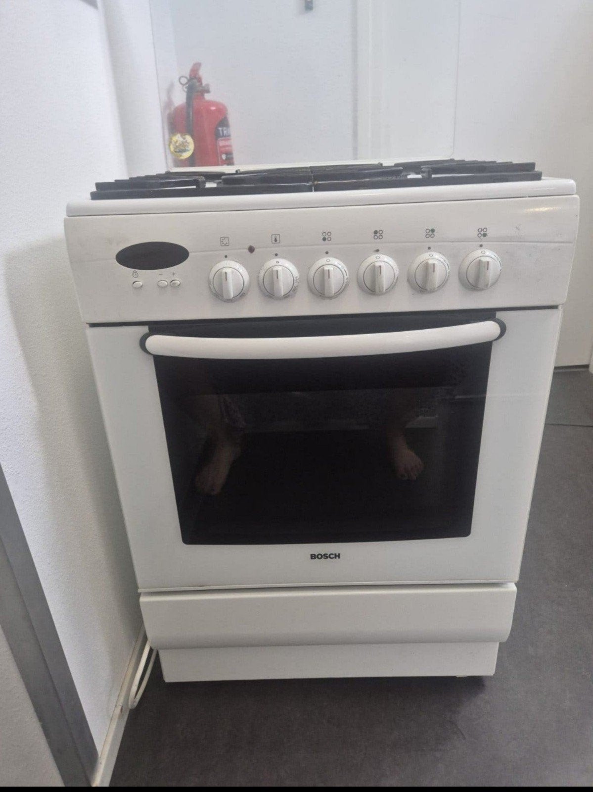 Vrijstaand gasfornuis met oven, Witgoed en Apparatuur, Fornuizen, Ophalen, 60 cm of meer, 4 kookzones, Zo goed als nieuw