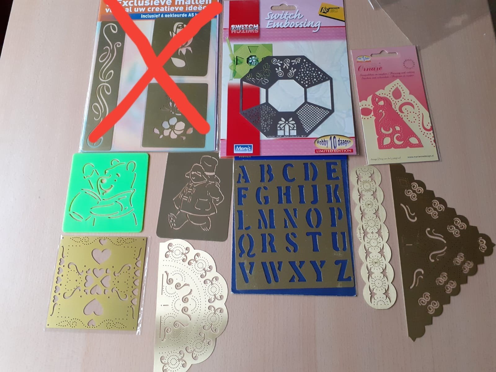 Embossing mallen sjablonen, Ophalen of Verzenden, Zo goed als nieuw, Overige thema's, Pons of Mal