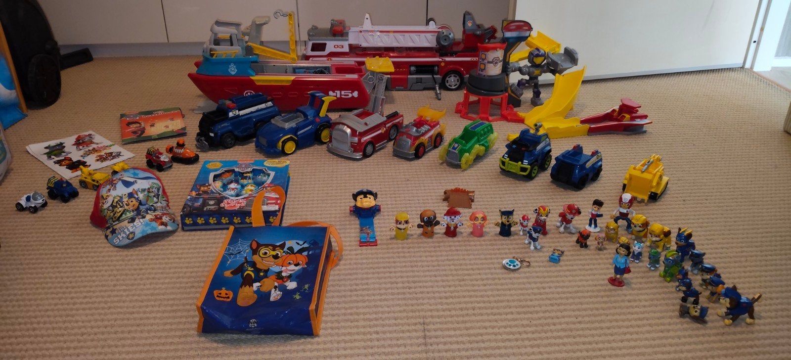 Grote Paw Patrol Collectie: Voertuigen, Figuren & Meer!, Ophalen, Gebruikt